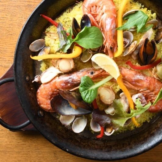 海の幸シーフードパエリア