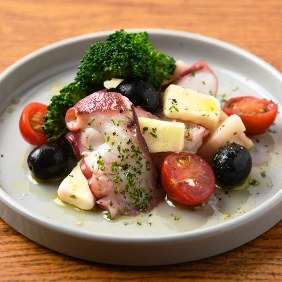 愛知県産真ダコとオリーブのマリネ