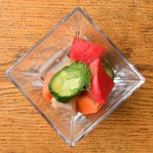 彩り野菜自家製ピクルス