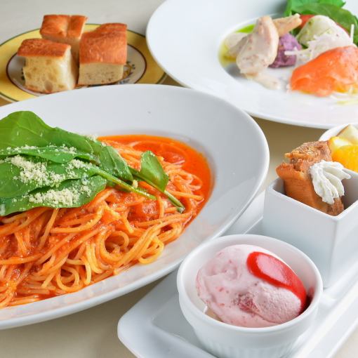 【平日午餐】午餐套餐B,含3種甜點選任:¥1,970~