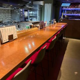 [Total of 8 seats] Enjoy a relaxing meal in a relaxing space like a bar counter!