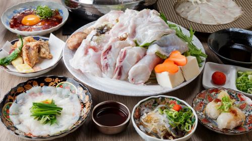 当店の宴会コースは、贅沢な【ふぐコース】「一の福」を4580円(税込)からご用意しております。