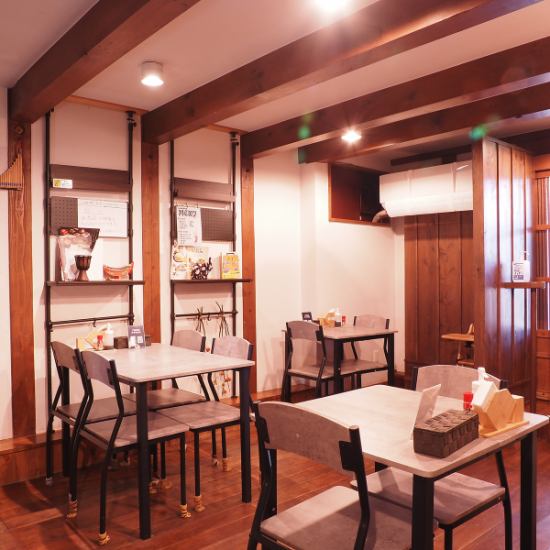 蔵をリノベーションした素敵な空間で美味しいお食事を。