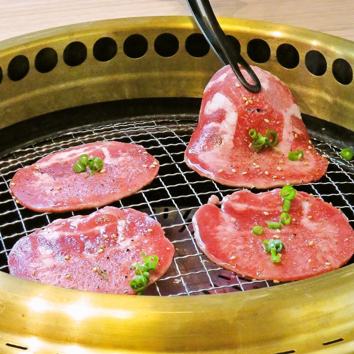 全席半個室でゆったりとした空間でお肉を◎