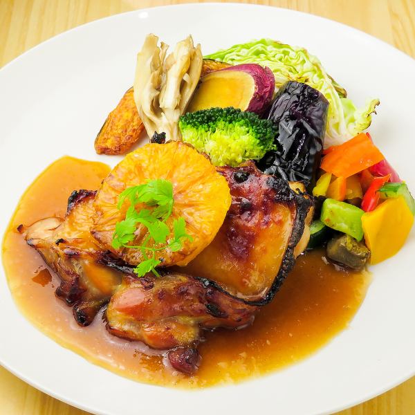 [Main dishes also available] For days when you want to enjoy a meal! Oven grilled chicken and orange★968 yen
