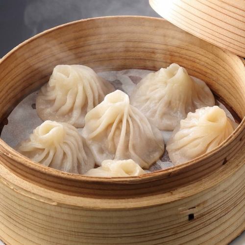 Xiaolongbao with crab miso (2 pieces)