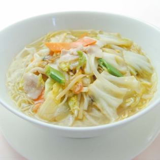 Tanmen with lots of vegetables