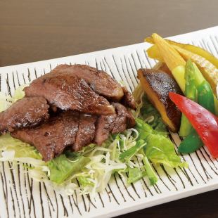 【贅沢】名物小籠包、大エビ、和牛等！春のこだわり創作中華コース[120分飲放付]6500円