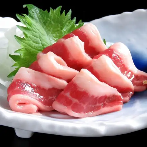 地物食材にこだわった熊本郷土料理を各種ご用意。