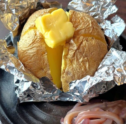 函館じゃがバター　塩辛付き