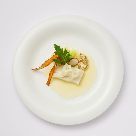 冬の王道　ヒラメの58℃ヴァポーレ　焼葱バターソース