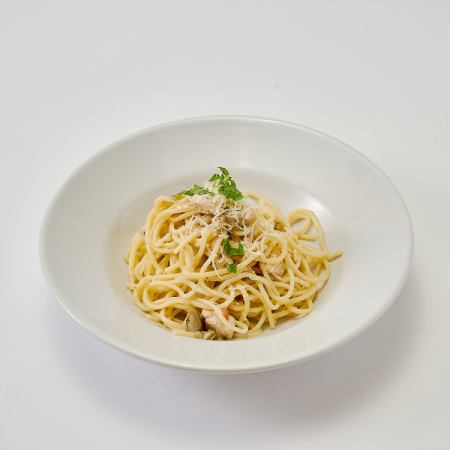 カジキ鮪と茄子のオイルパスタ　（スパゲッティーニ）