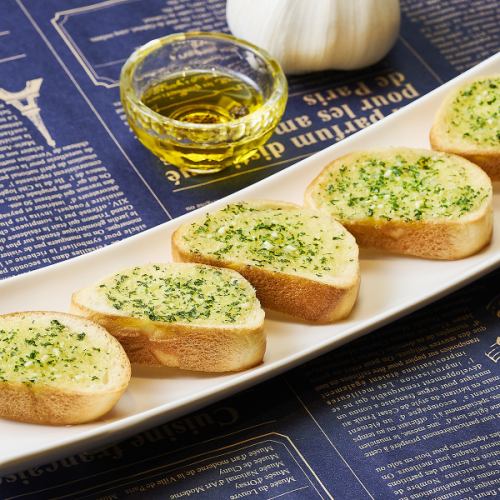 自家製ガーリックトースト