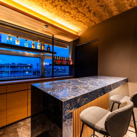 2席の個室カウンター席です!二人だけの素敵なひとときをお楽しみいただけます!