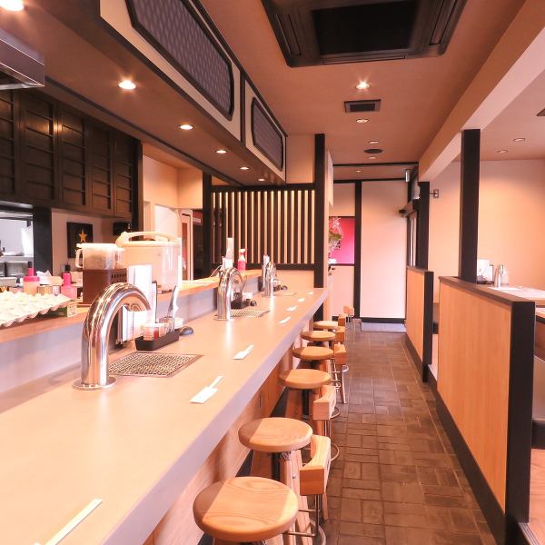 Even if you are alone, we have counter seats so you can feel free to visit us.Please feel free to come ♪