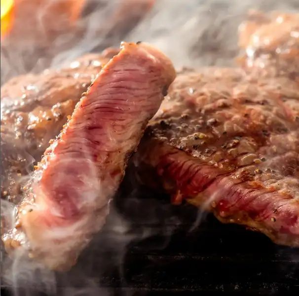 【極上の柔らかさ!】とろける食感と肉の旨味が溢れる至高の「リブロースステーキ」200g