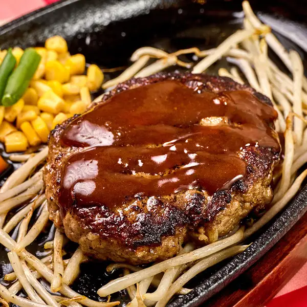 【驚きの超粗挽き!】弾力ある噛み応えとシャリシャリ玉ねぎがクセになる「牛肉100%ハンバーグ」220g