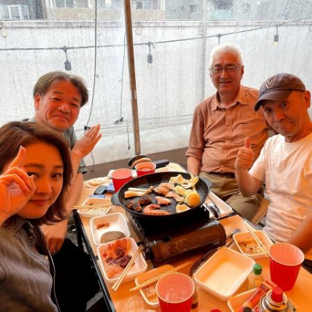 少人数でも！食べ飲み放題　屋上ビアガーデン ディナー　BBQ食べ放題
