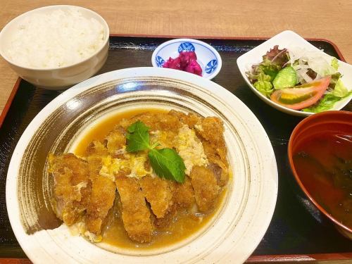 大判カツ煮定食