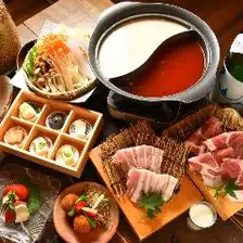 Shabu-shabu with three kinds of pork and two-color soy milk for beautiful skin [Summer Kobe course] 4,000 yen * Use coupon to get 6,000 yen with all-you-can-drink