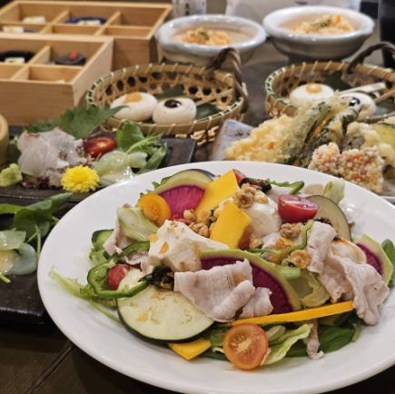 三田ポークともち豚 美肌豆乳出汁で冷しゃぶサラダ 【葉月コース】4,500円飲み放題付6,500円