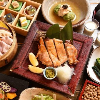 お手軽♪様々な豆富を楽しむ【秋の彩いろどりコース】3,500円★クーポン利用で飲放題付5,500円