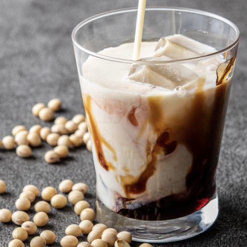 ソイカクテル♪まるで飲むお豆富。丸ごと製法で栄養満点!ヘルシーな豆乳カクテルをお楽しみください。