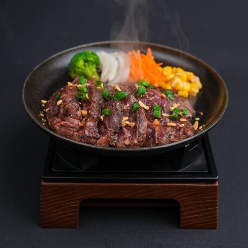 【女子会などにも♪】ハンバーグ以外の熟成ハラミステーキも…★1628円(税込)～