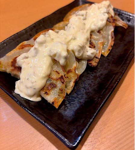 いぶりがっこタルタル餃子