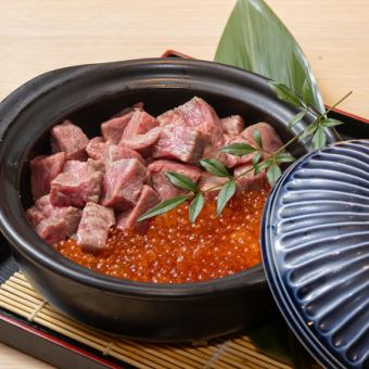 蟹いくらサーモン合戦・肉といくら土鍋飯含む全10品＋生ビール付飲み放題5000円⇒4000円