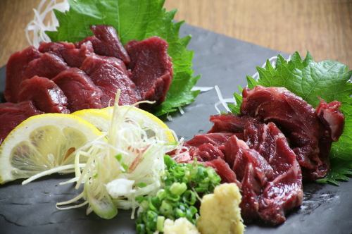 Assortment of 2 Kinds of Horsemeat Sashimi