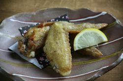 Fried chicken wings (2 pieces)