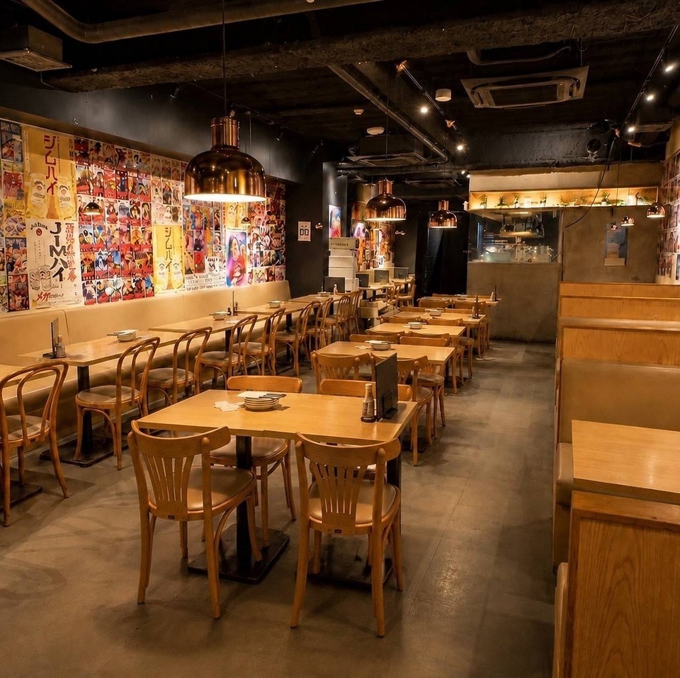 We can accommodate up to 100 people! For large group banquets near Chiba Station, our restaurant is the perfect choice!