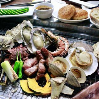 【6/1~9/30期間限定!BBQプラン】2名様~夏のかき小屋ビアホール+1100円で飲み放題追加可◎
