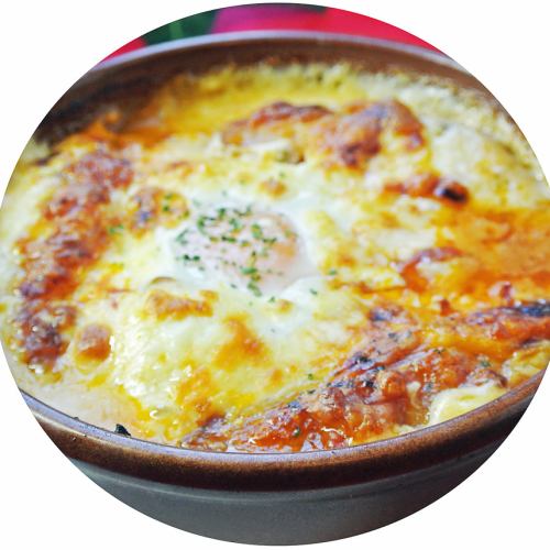 Meat gratin with potatoes and eggs