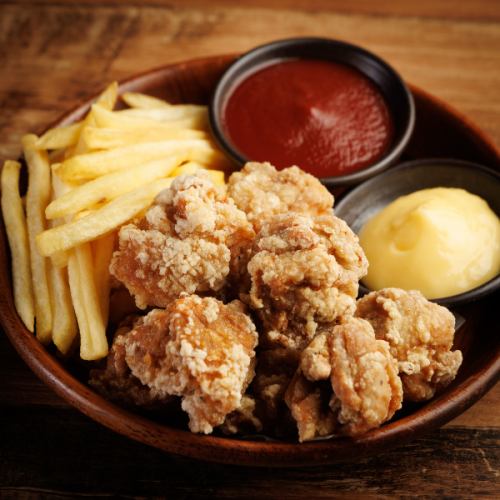 鶏の唐揚げ＆ポテトフライ