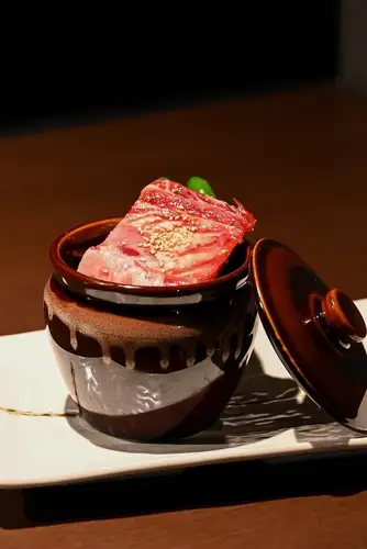 壷漬け骨付きカルビ