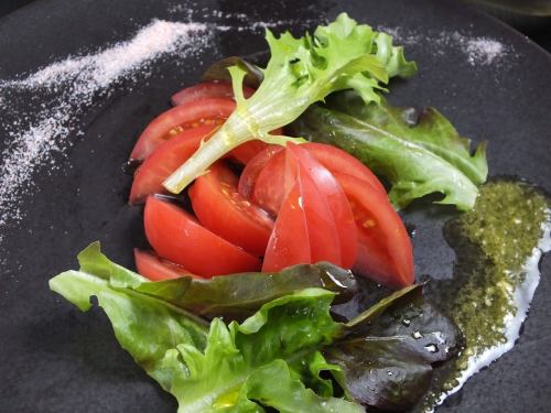 Whole chilled tomato salad