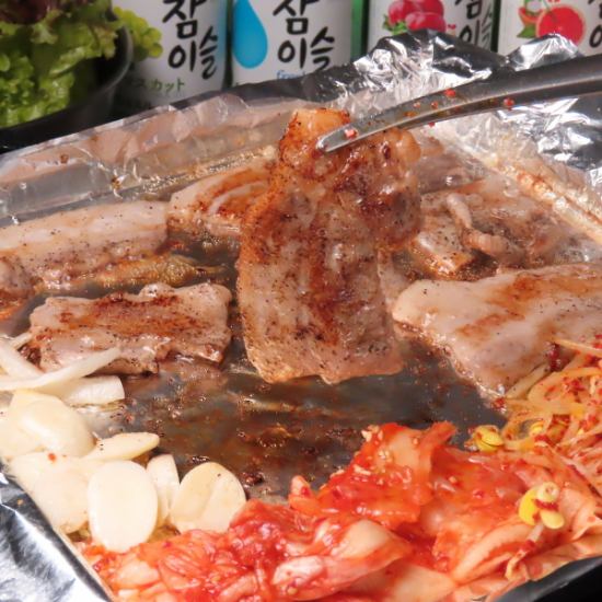 All-you-can-eat samgyeopsal specialty store! All-you-can-eat from 2,980 yen and the best value for money!