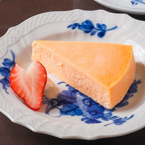 自家製チーズケーキ
