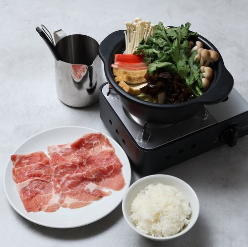 国産豚薬膳鍋定食