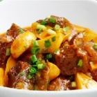 牛バラ肉の柔らか煮込み