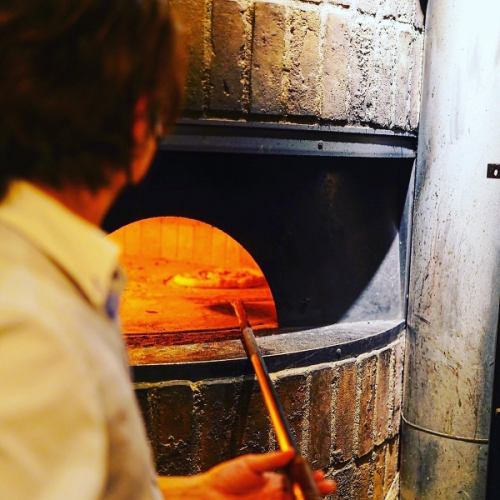 ≪High temperature wood-burning pot pizza≫