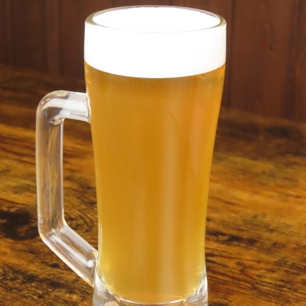 生ビールやクラフトビール、スパークリングワインも飲み放題◎