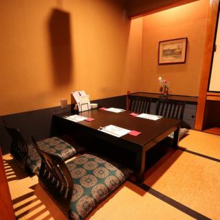 Fully enjoy Oita's gastronomy in a baptized space.Private rooms can be used by a small number of people! Even guests with children can enjoy a relaxing meal without worrying about their surroundings.[Fugu / Takeout / Live fish / Meal / Fish / Seafood / Private room / Izakaya / All-you-can-drink / Sake / Entertainment / Hot pot / Miyakomachi]