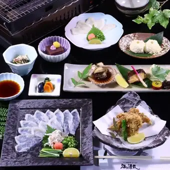 【提供包廂 x 單人份】河豚刺身、和牛牛排、炸河豚、河豚飯…「河豚套餐（B）」 8800日元