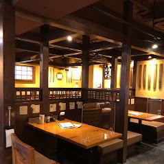 店內空間寬敞舒適。