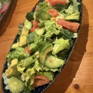 トマトアボカドサラダ