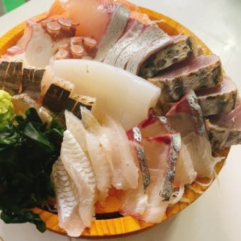 Sashimi platter, 9 kinds [large (4 servings)]