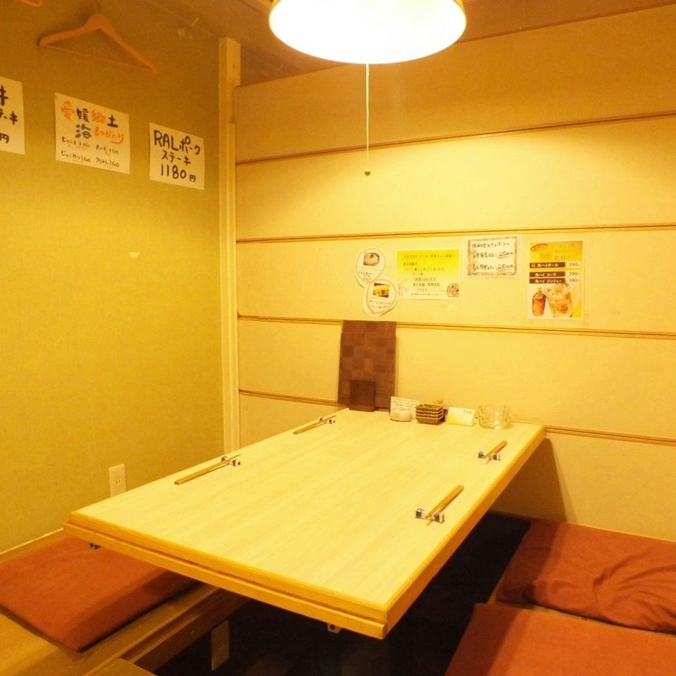 All rooms have sunken kotatsu tables to enjoy seasonal ingredients... Private rooms for 2 people or more